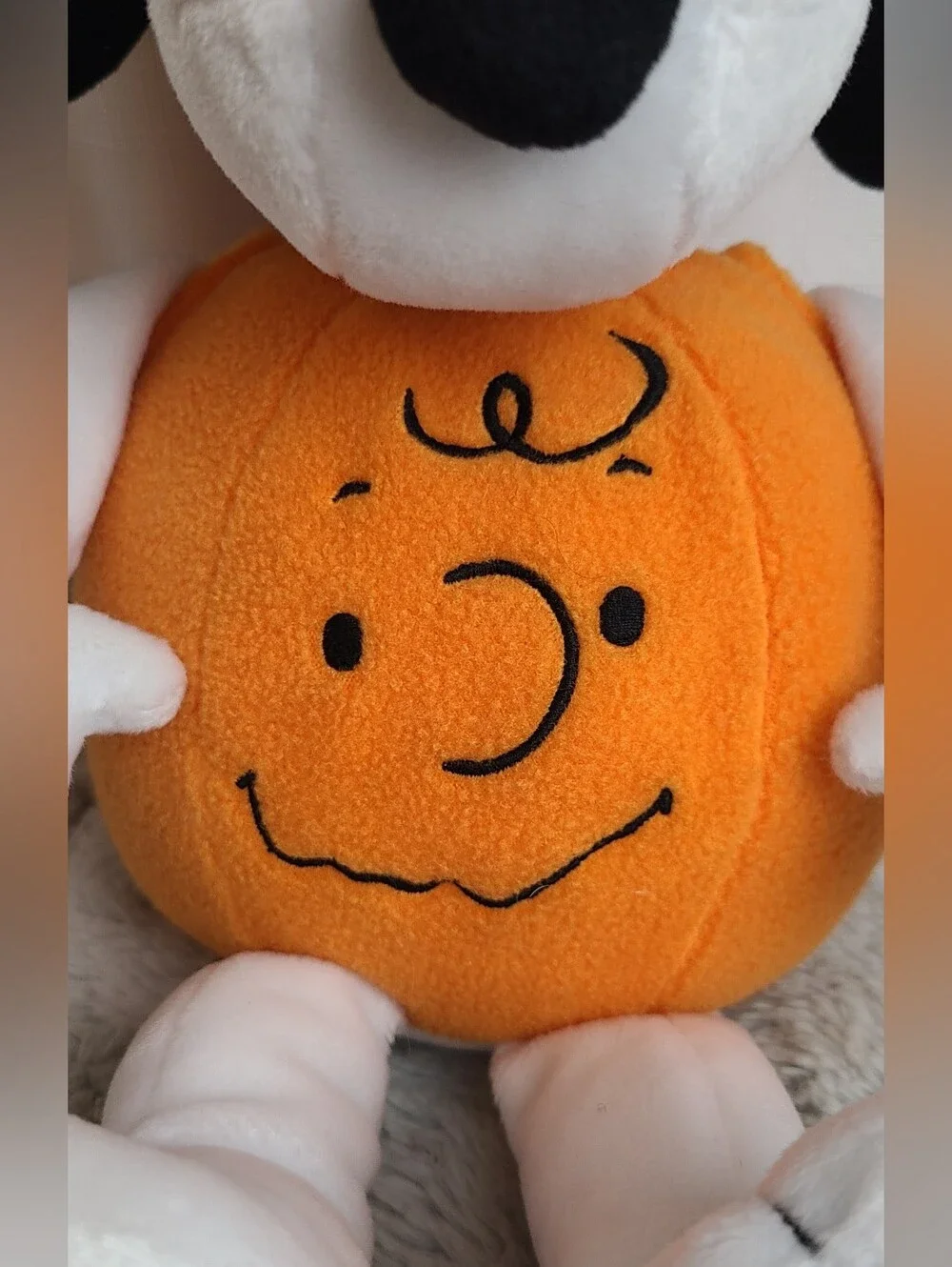 Hallmark Snoopy Pumpkin Plush Halloween Orange Peanuts 15